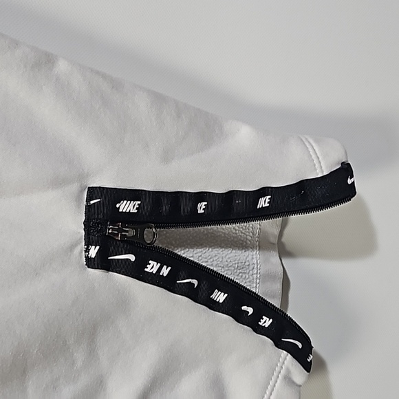 Nike Women’s Sweat Pants Bottom Zip White and Black Size Medium Drawstring - Picture 5 of 11
